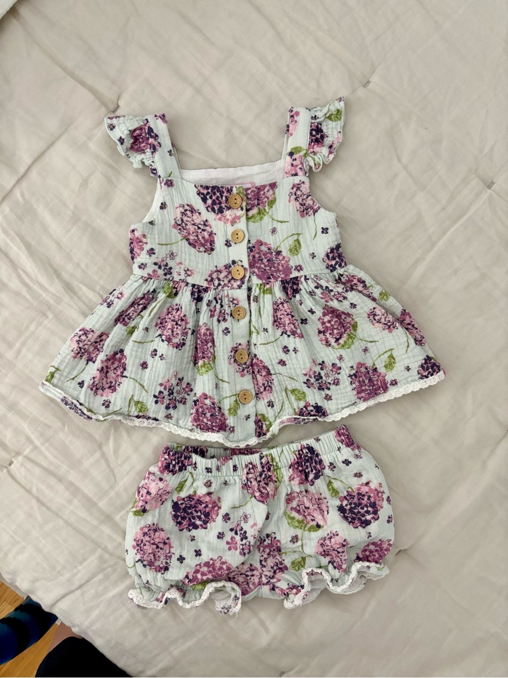 Sweet Honey Outfit - Floral Ruffle Top & Bloomer Set 2T NWOT